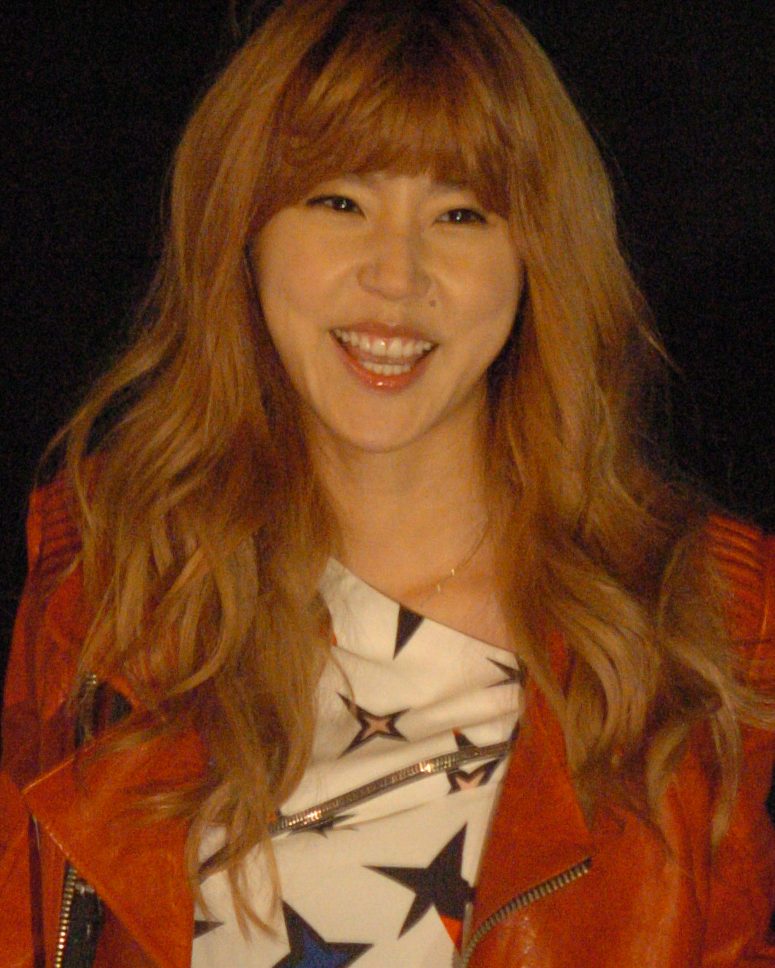 이윤미 사진