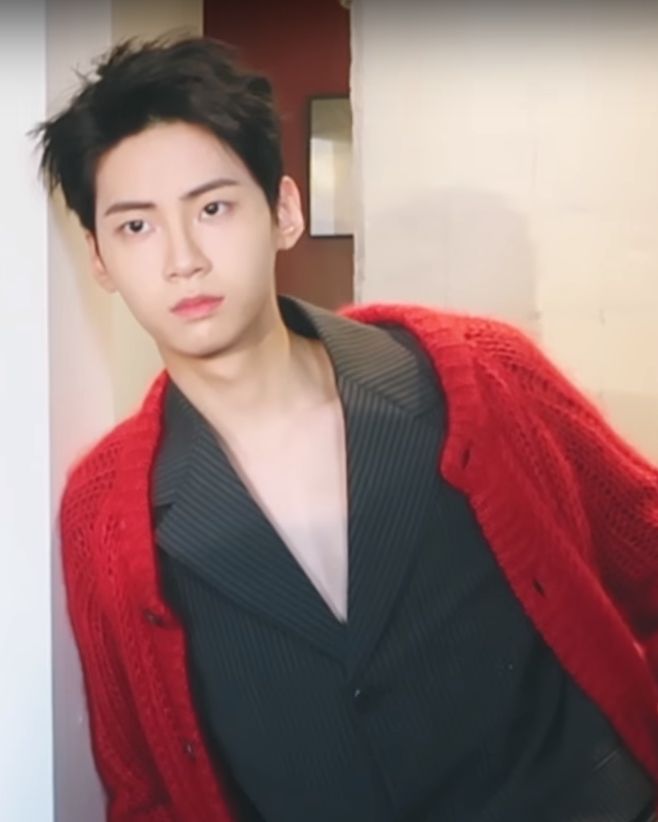 이진혁 사진 2 — 이진혁 사주와 병자일주