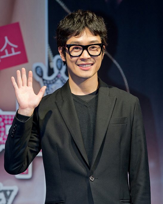 이켠 사진