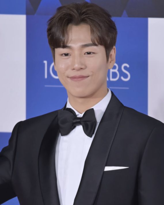 이현우 사진