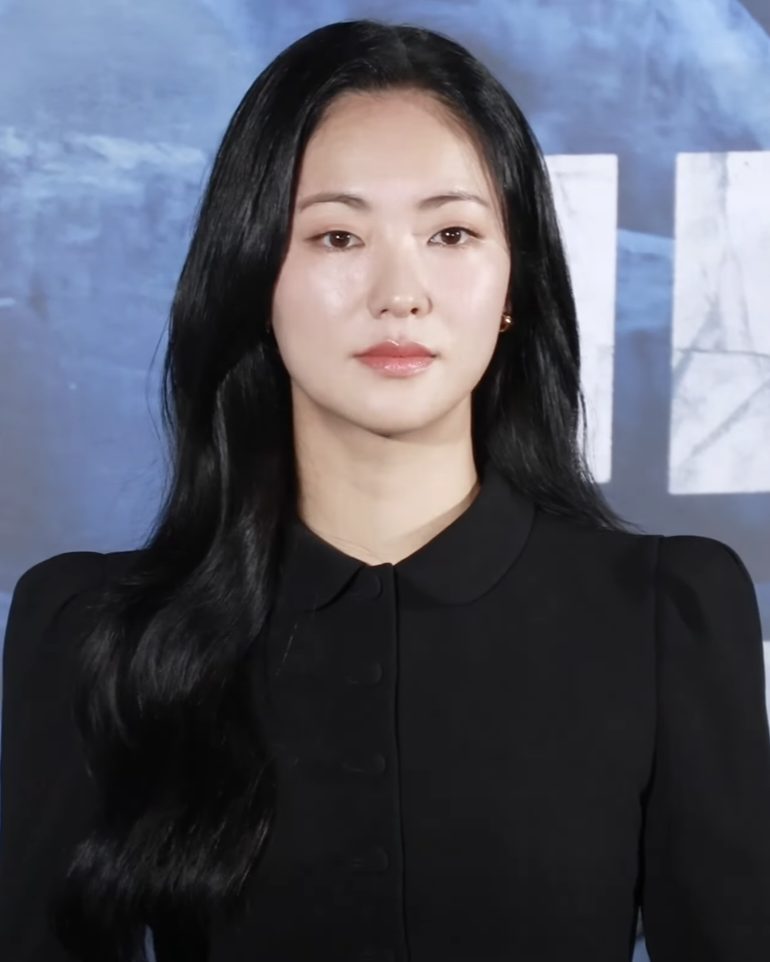전여빈 사진