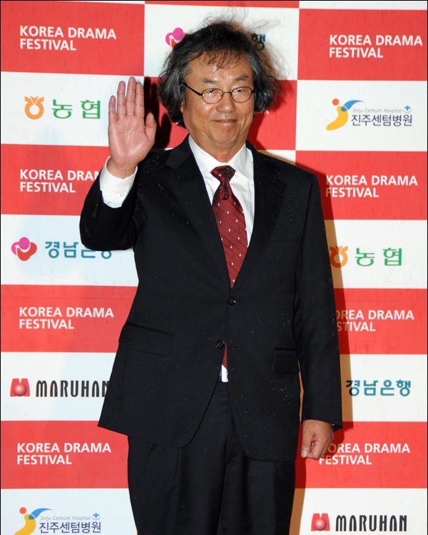 정동환 사진