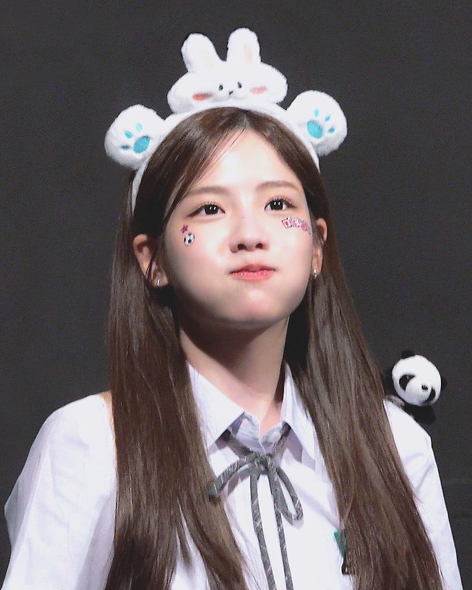 조아람 사진 2 — 조아람 사주와 을미일주