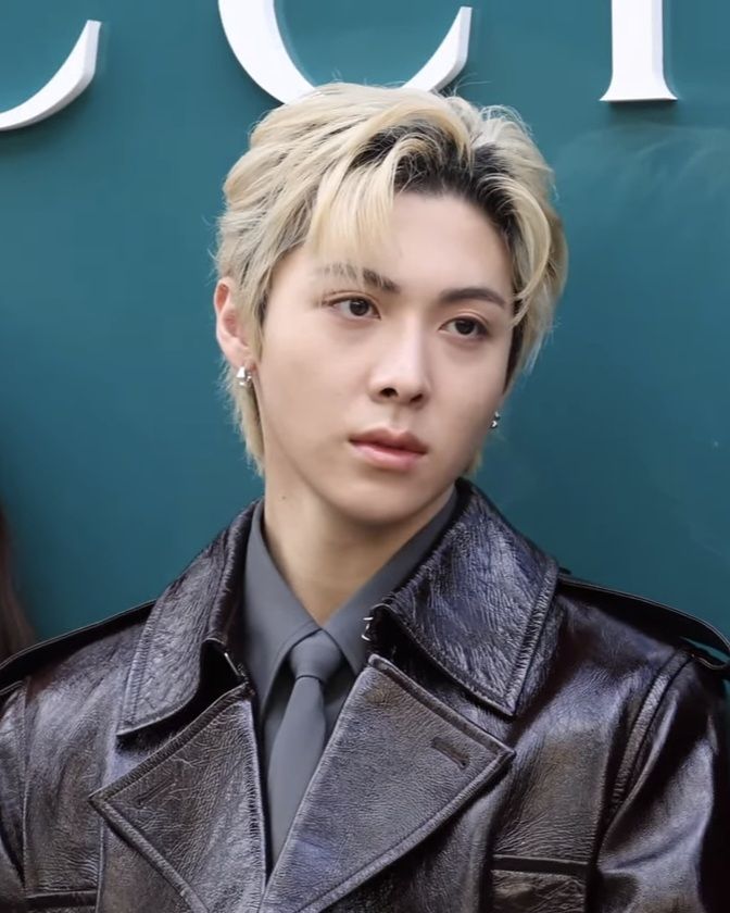 조우찬 사진 3 — 조우찬 사주와 갑진일주