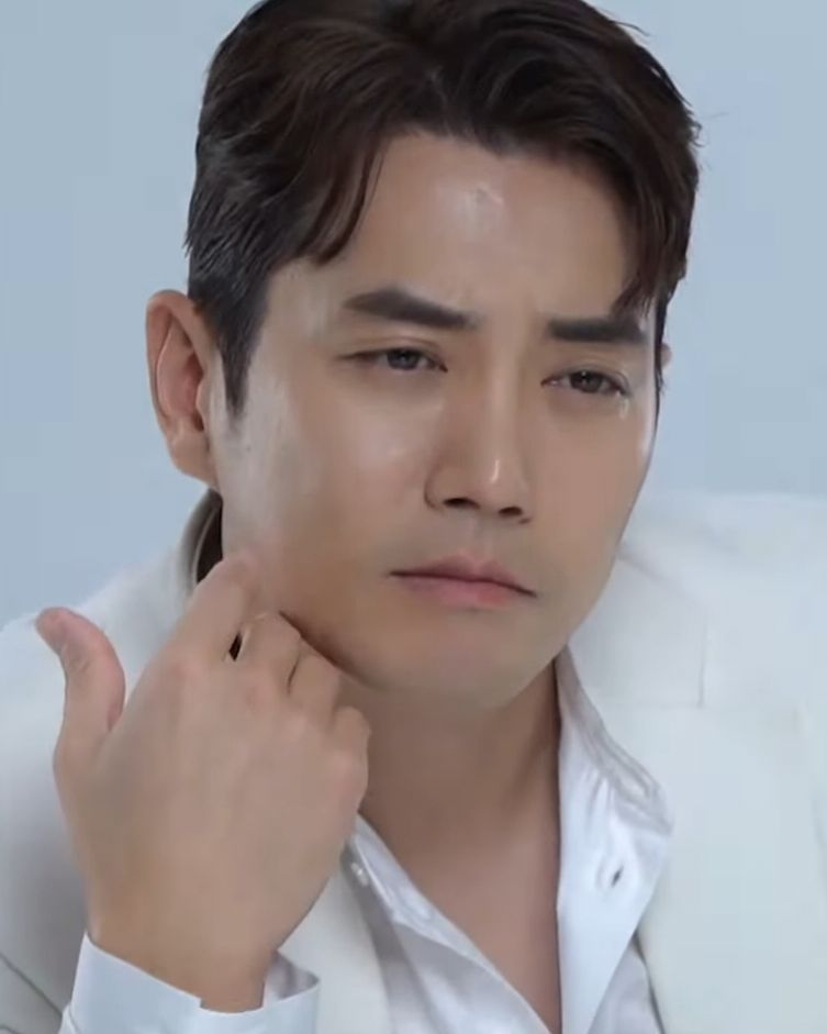 주상욱 사진 2 — 주상욱 사주와 신사일주