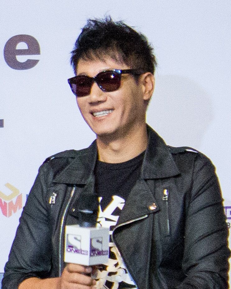 지석진 사진 3 — 지석진 사주와 경자일주