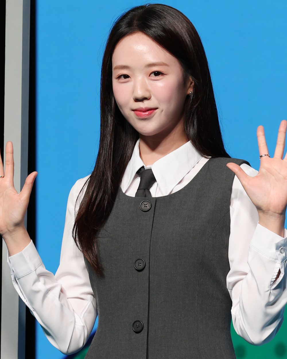 지예은 사진 — 배우 지예은 사주