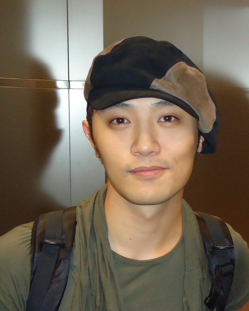 진구 사진 — 배우 진구 사주