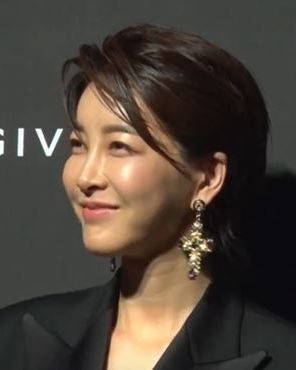 진서연 사진 2 — 진서연 사주와 병오일주