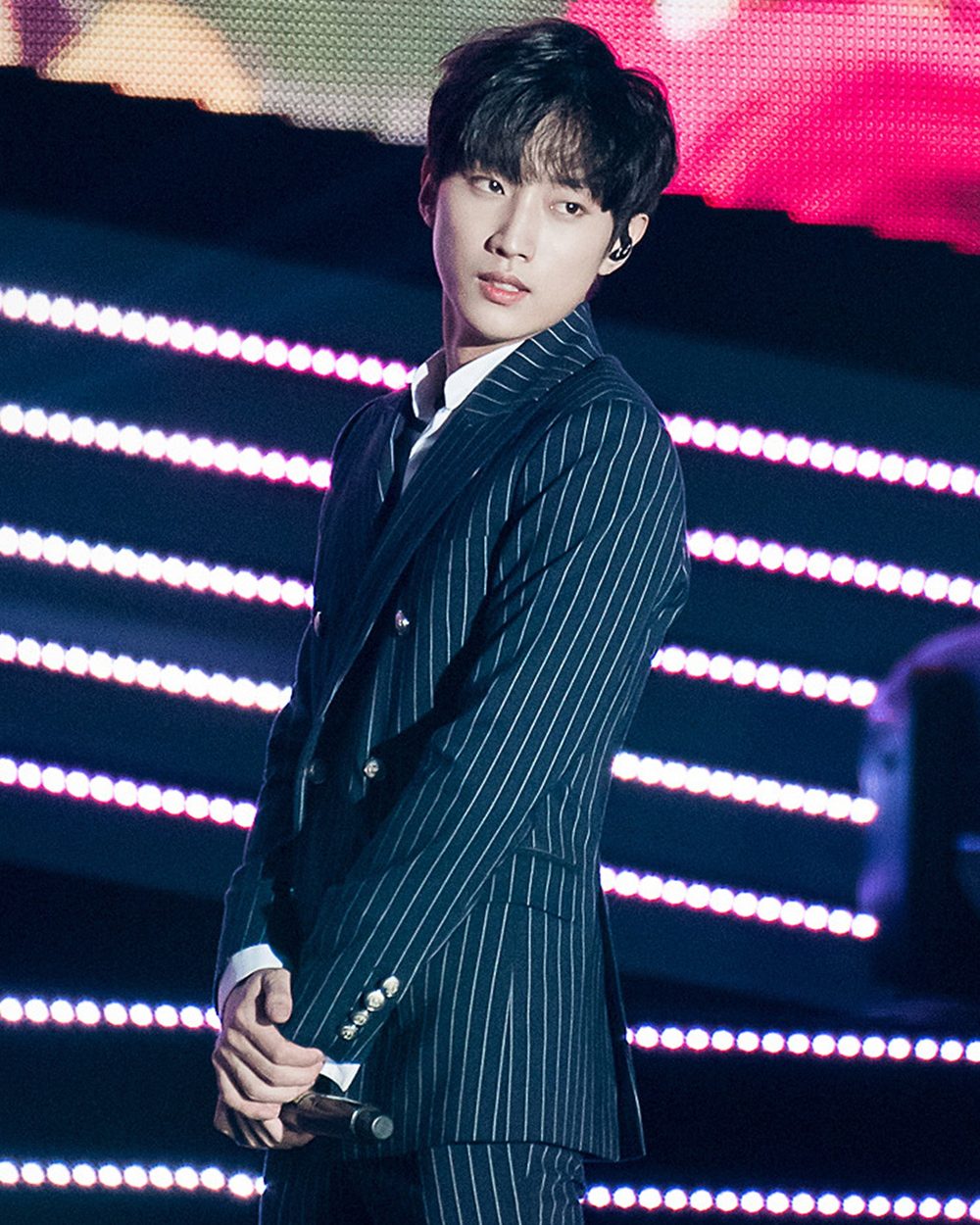 진영 사진