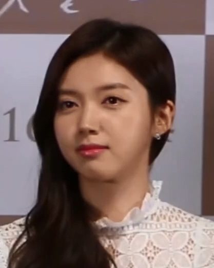 채서진 사진 — 배우 채서진 사주