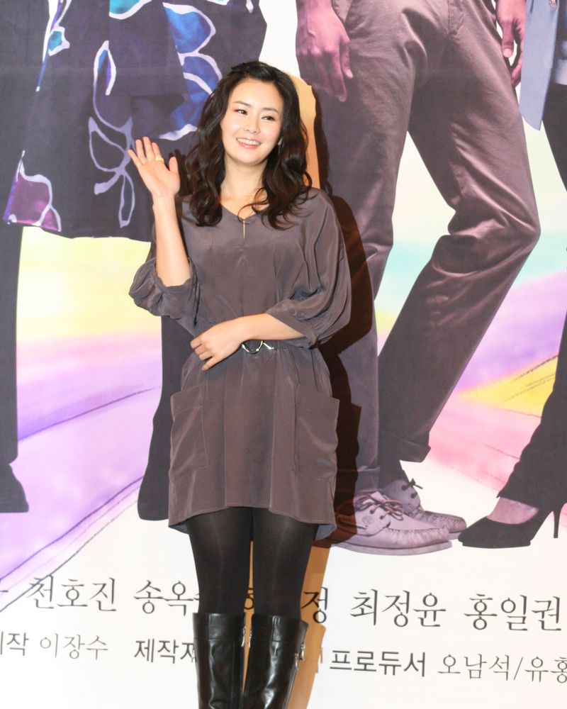 최정윤 사진 2 — 최정윤 사주와 병인일주
