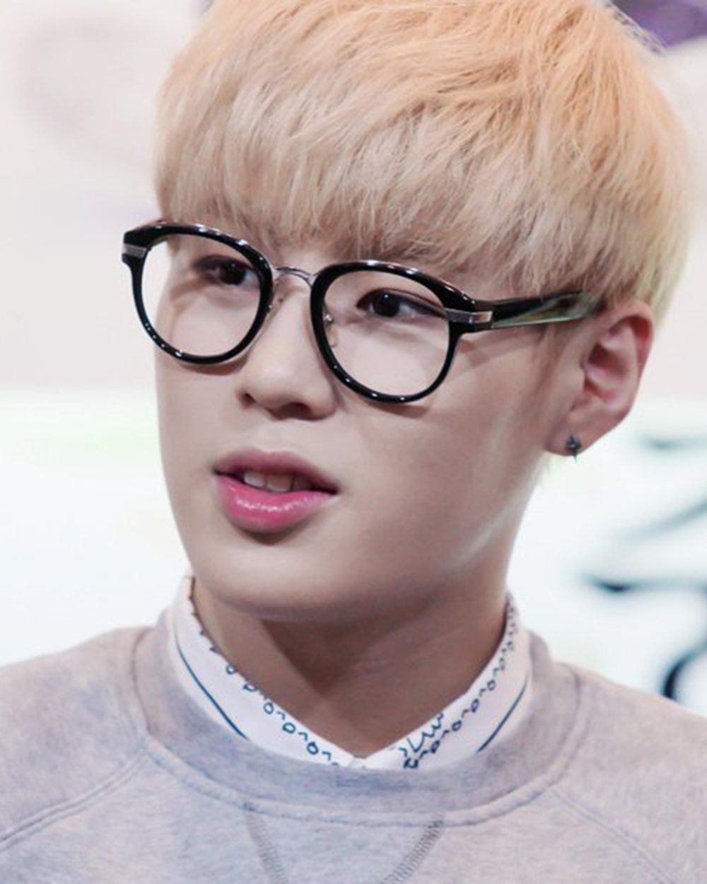 하성운 사진 — 워너원 하성운 사주