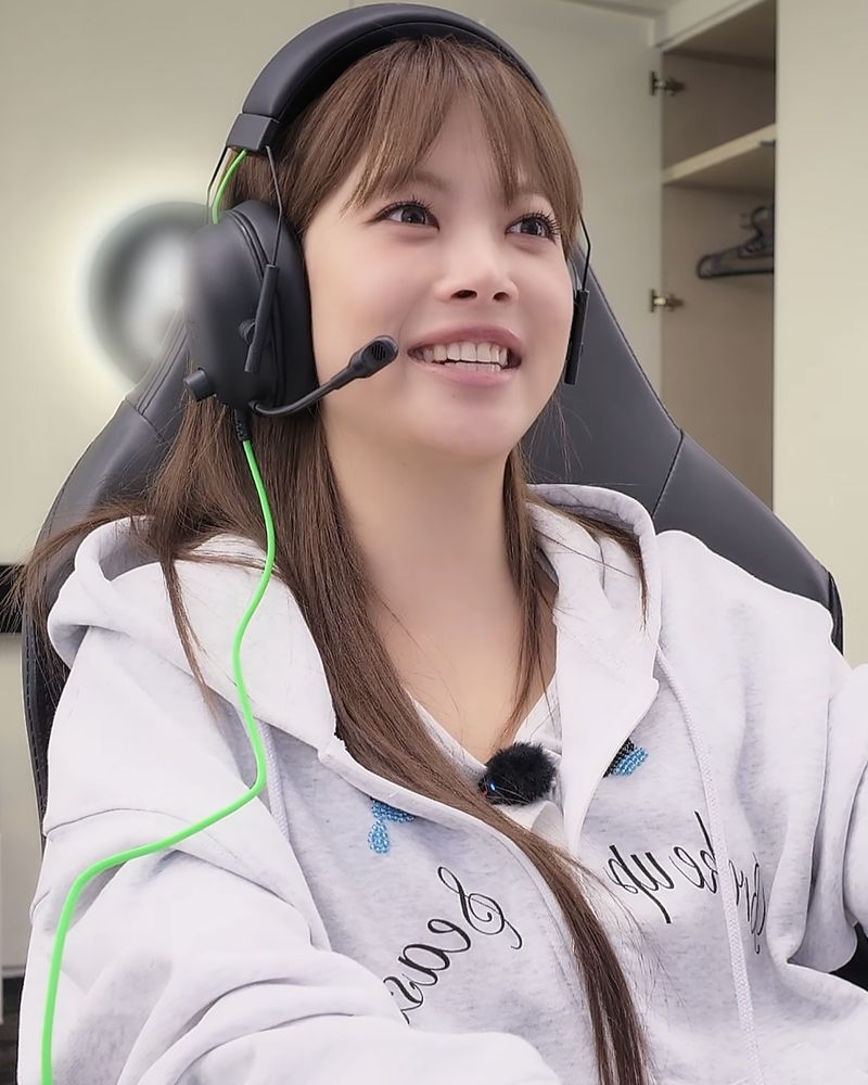 홍은채 사진 3 — 홍은채 사주와 계묘일주