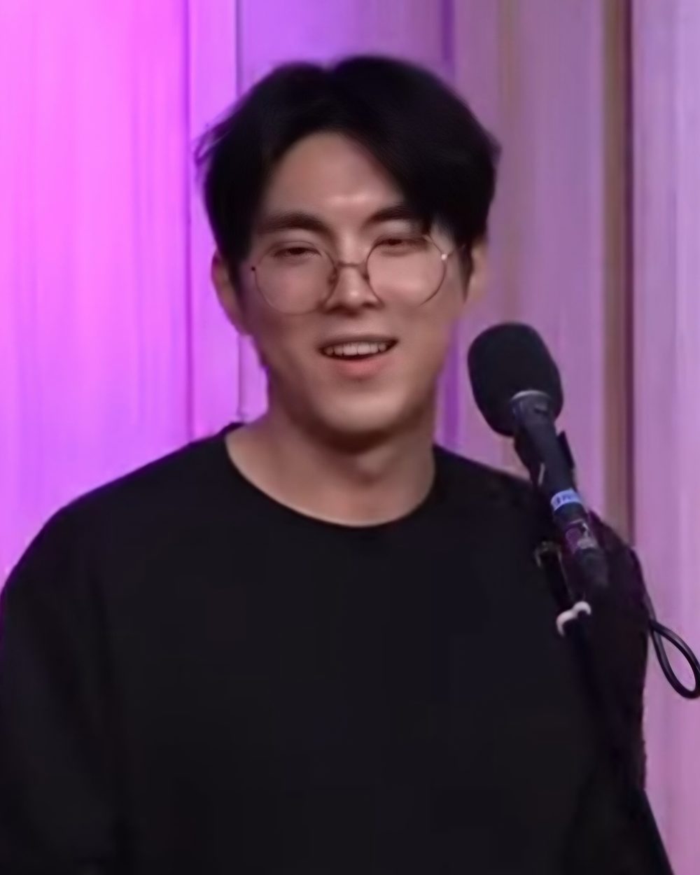 홍이삭 사진