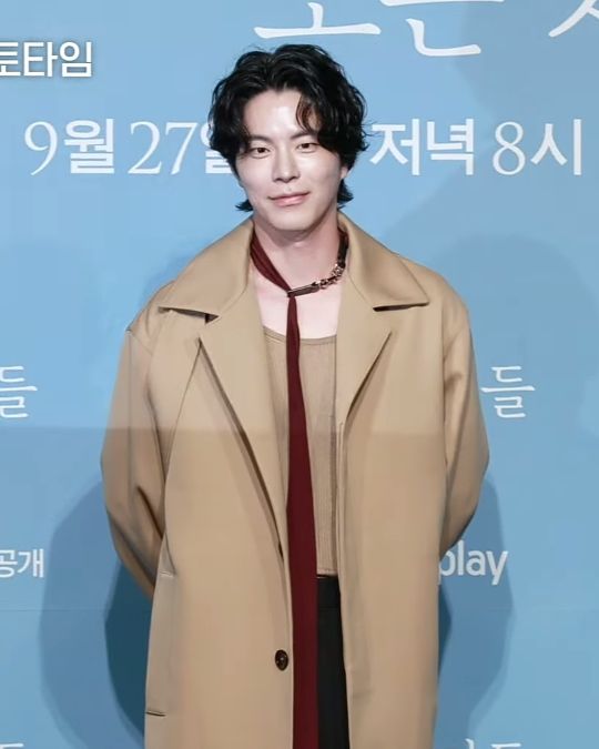 홍종현 사진 2 — 홍종현 사주와 무술일주