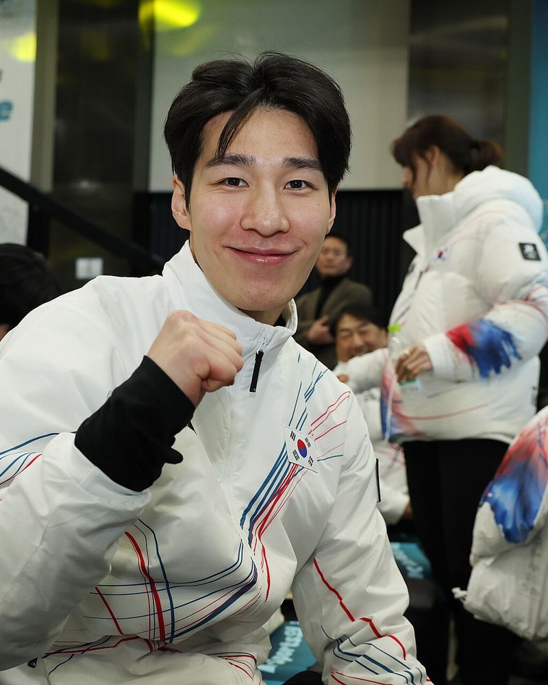 황대헌 사진 2 — 황대헌 사주와 무오일주