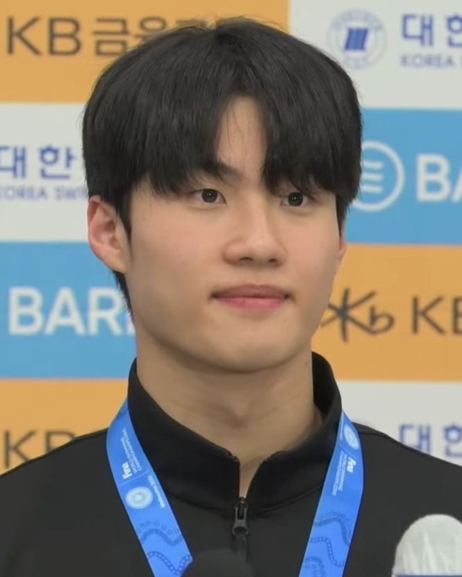 황선우 사진 2 — 황선우 사주와 갑오일주
