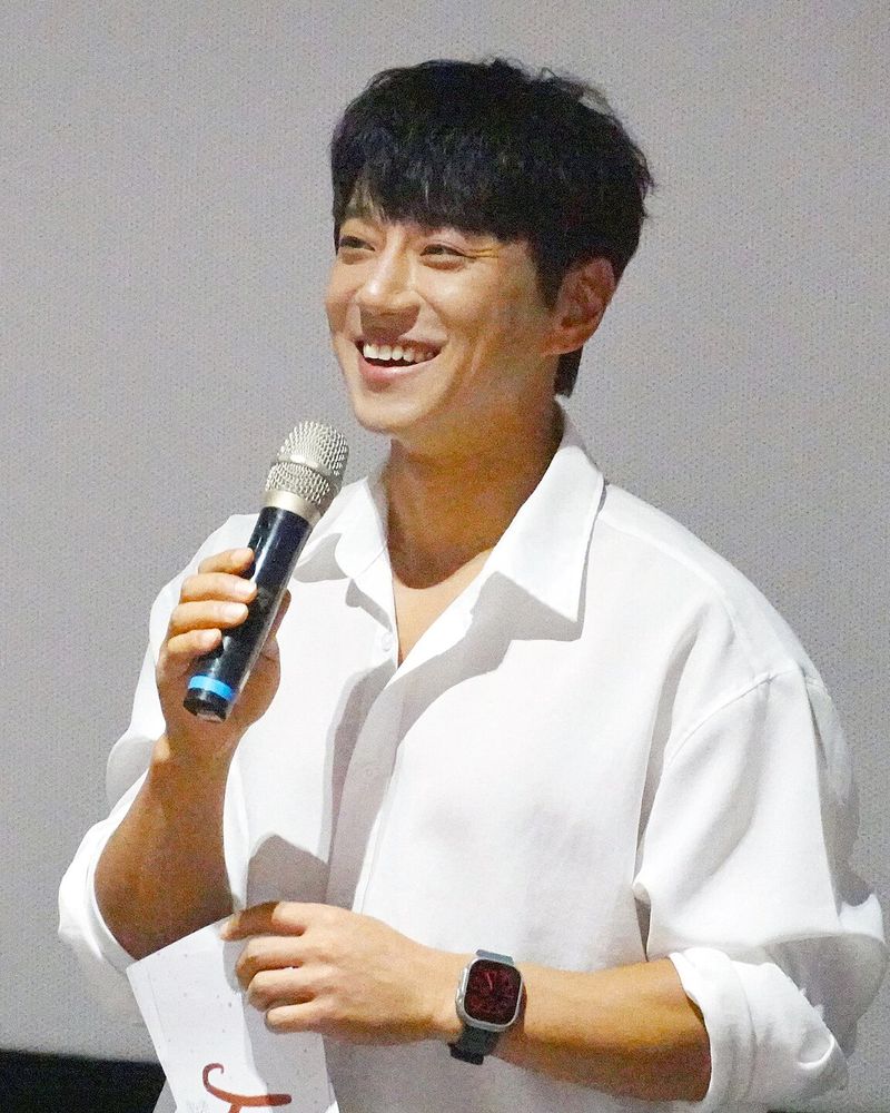 황치열 사진 3 — 황치열 사주와 경신일주